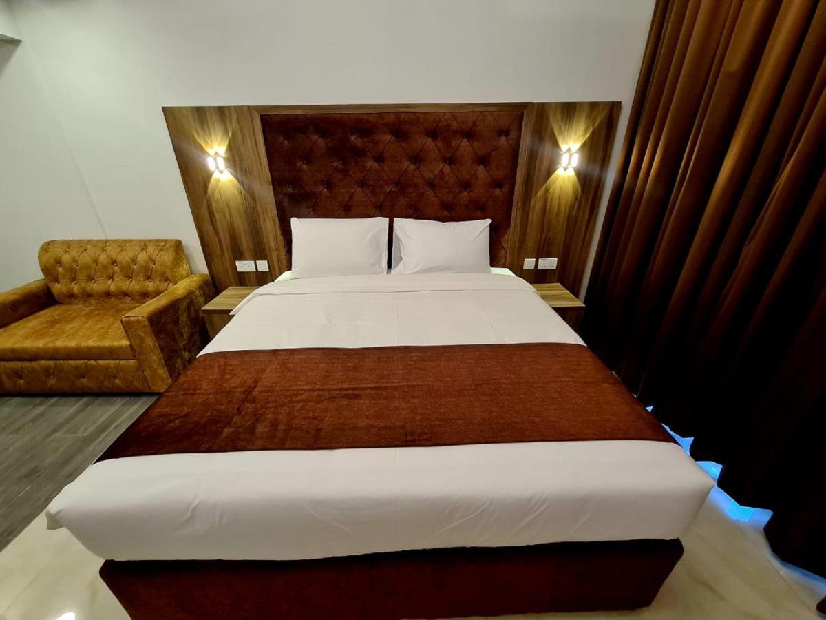 New Dream Plaza Hotel Apartment Dubai Exterior photo